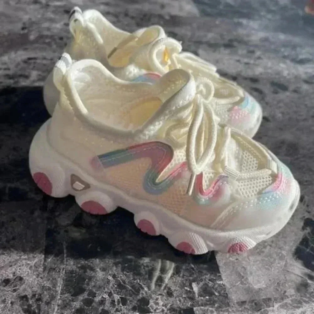Toddler girls 2.5 to 3 years old Shoes Lace-Up Look Invisible Elastic Band White
